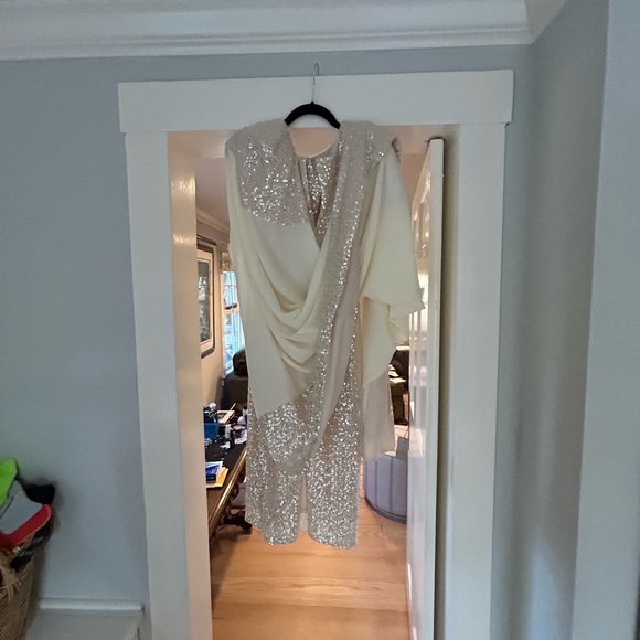 Baggley Mischka SC3829 Ivory Gold Sequined Midi Sheath with Georgette Cape - Picture 7 of 10